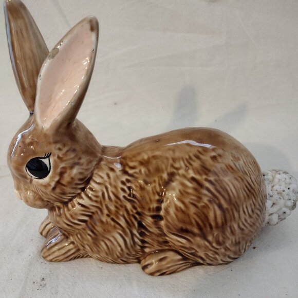 LOT OF 2 – Brown Ceramic Bunny Figurine and Floral Bunny  Serving Plate - Picture 6 of 9